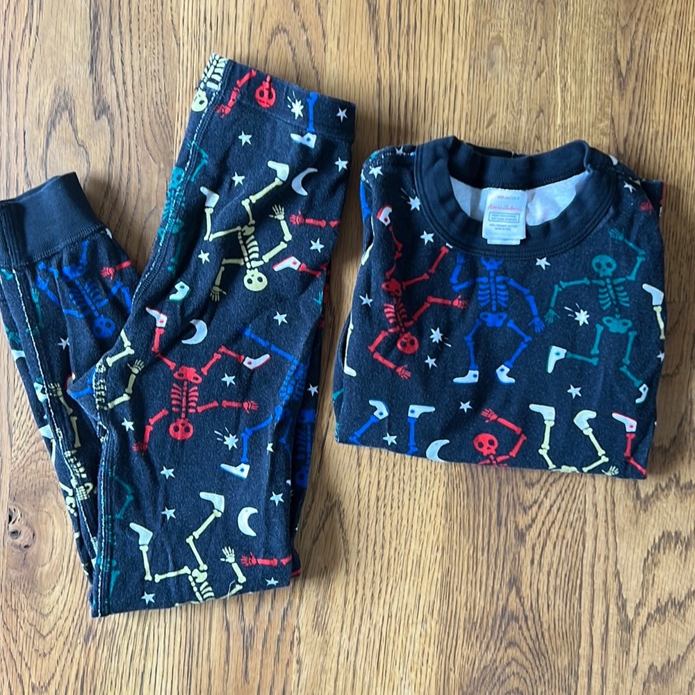 Hanna Andersson Skeleton Pajamas